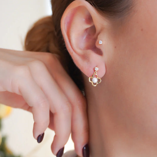 Aretes Topo Flor de Perla